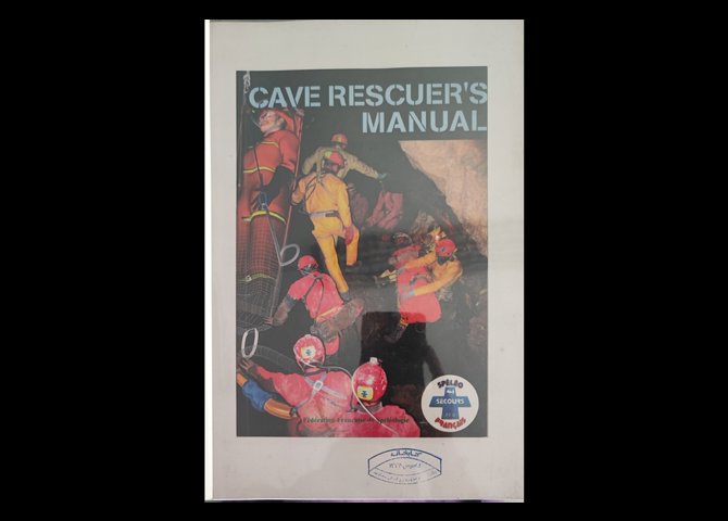 عنوان کتاب:Cave Rescuer's Manual